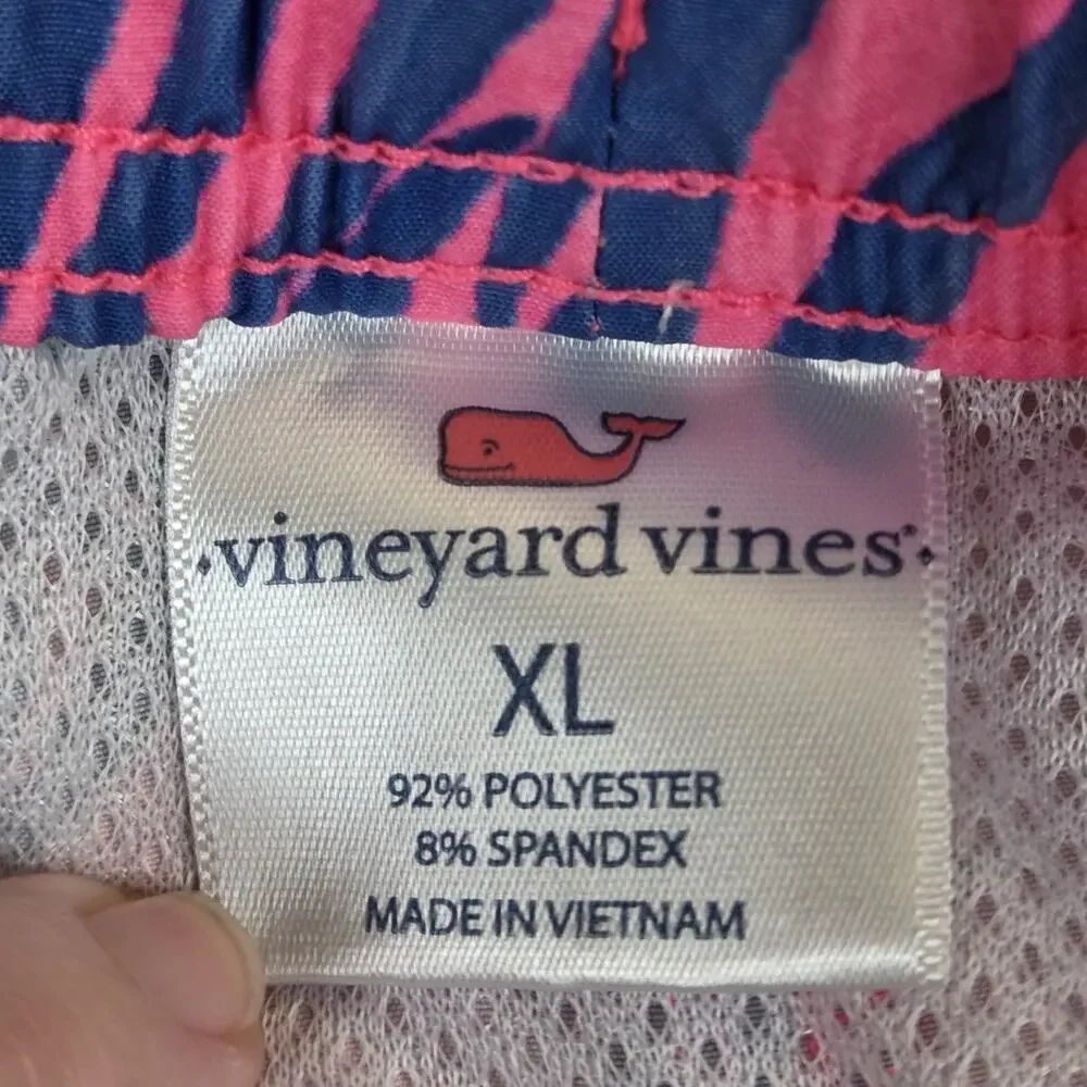 Vineyard Vines Mens Swim Trunks XL Pink Blue Tropical Mesh Lined 6 Inch Inseam